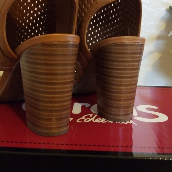 NIB Open toe bootie - Picture 7 of 8